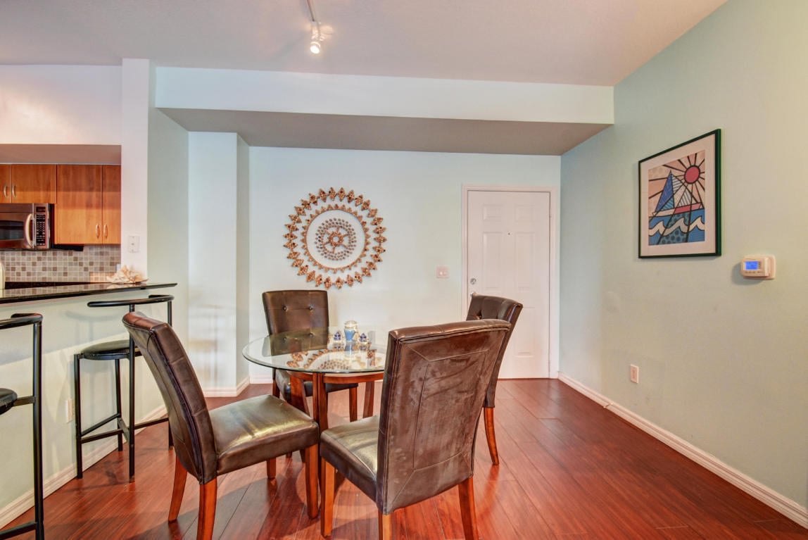 233 S Federal Hwy, #203