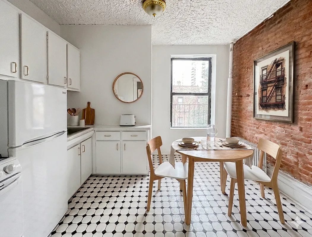 325 East 89th Street #5E