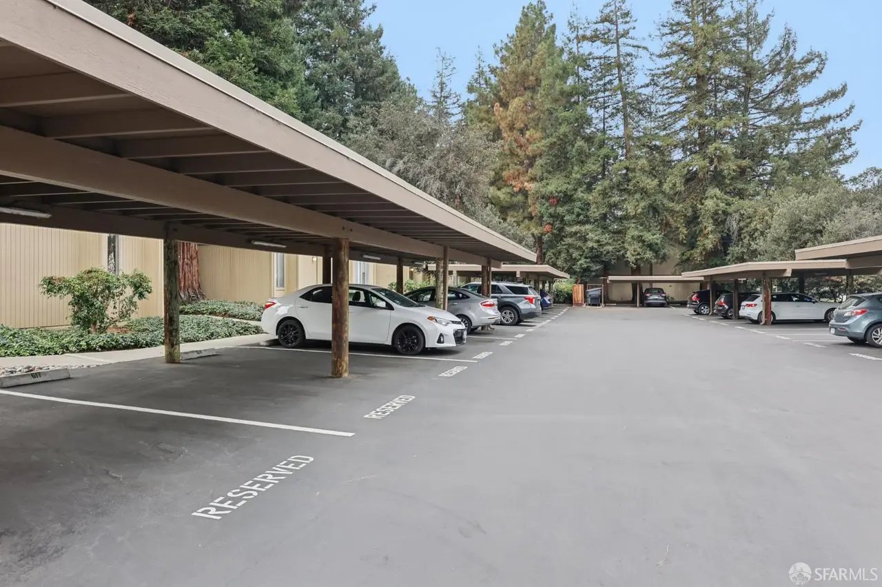 505 Cypress Point Dr, #40