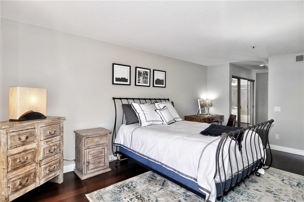 280 Cagney Ln, Unit 113