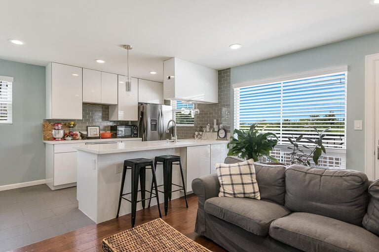 3110 Red River ST #403