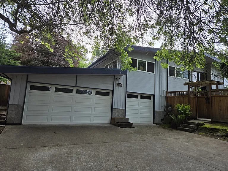 4346 Island Crest Way