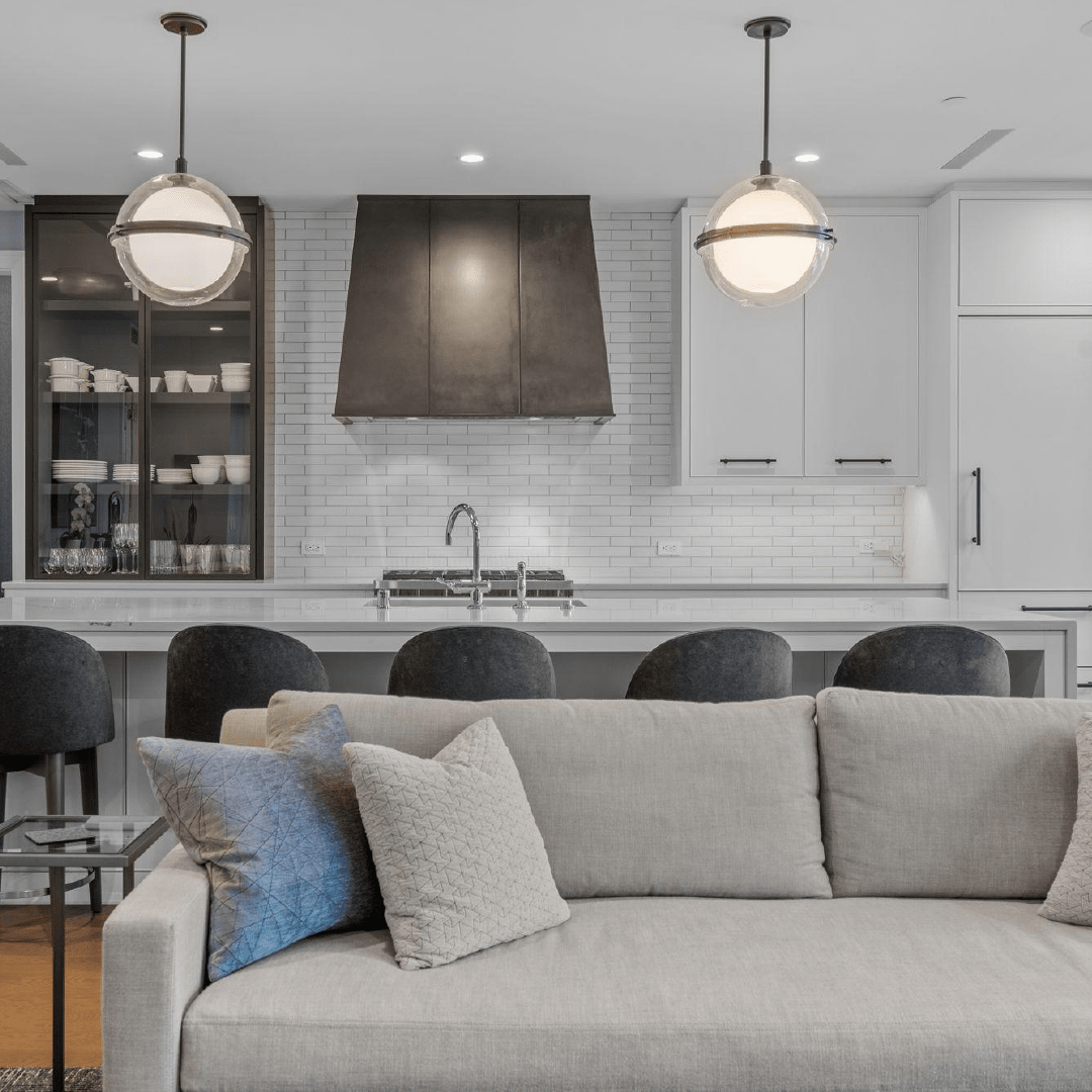 1111 W River Parkway Unit: 10E