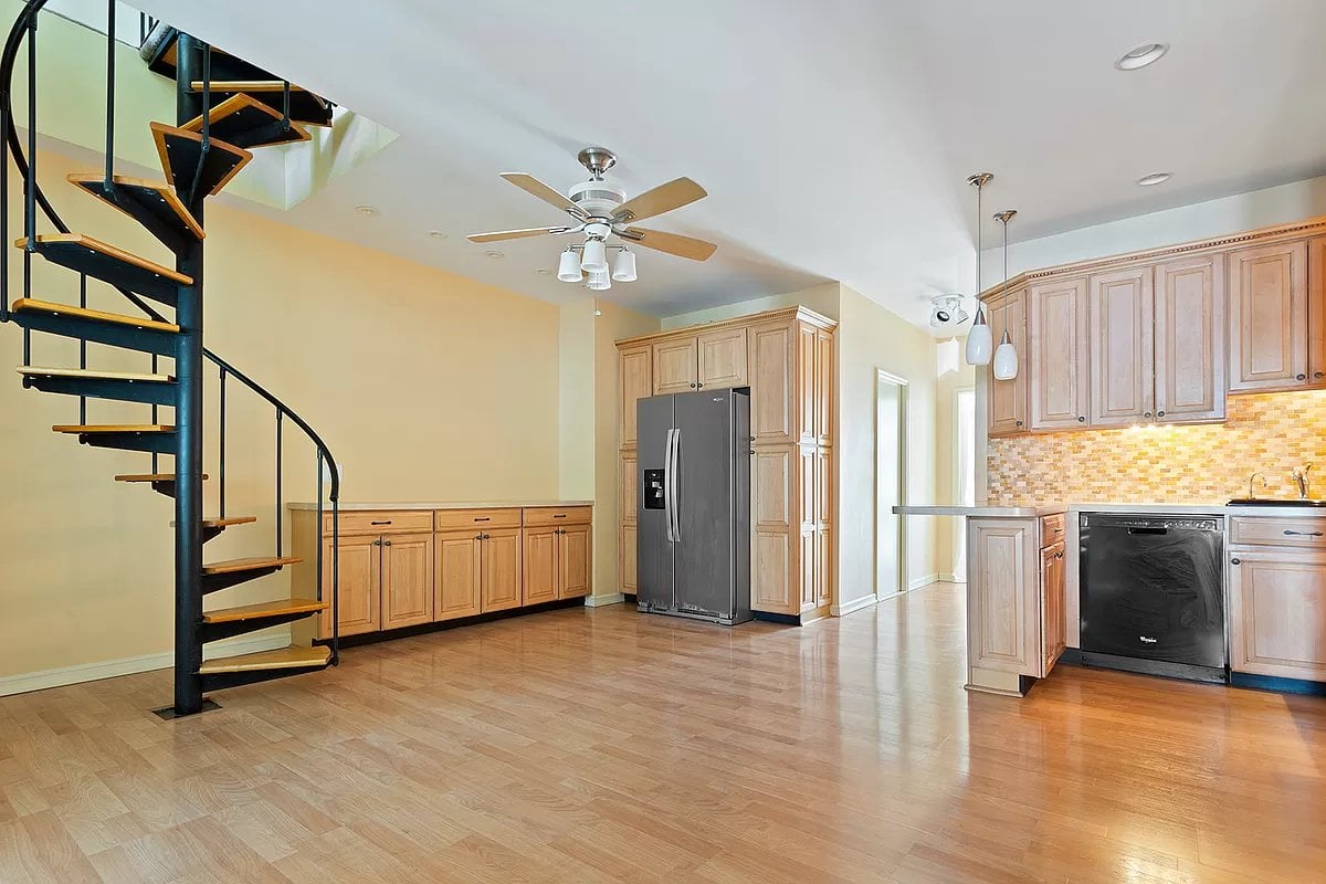 133 East 3rd Street