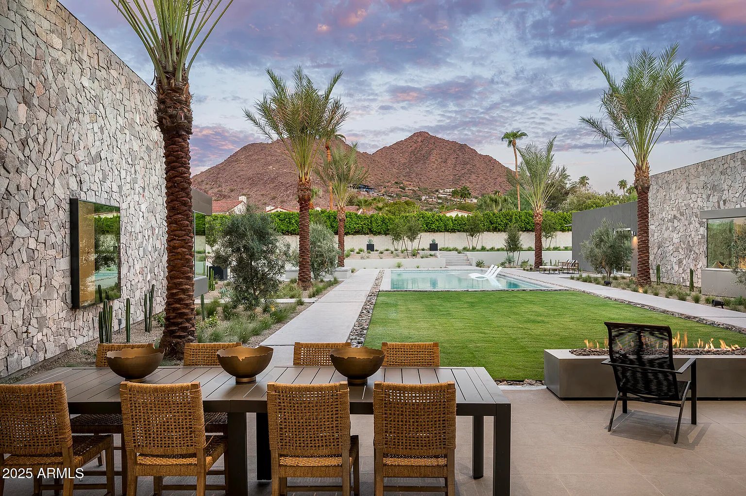 5120 N CASA BLANCA Drive