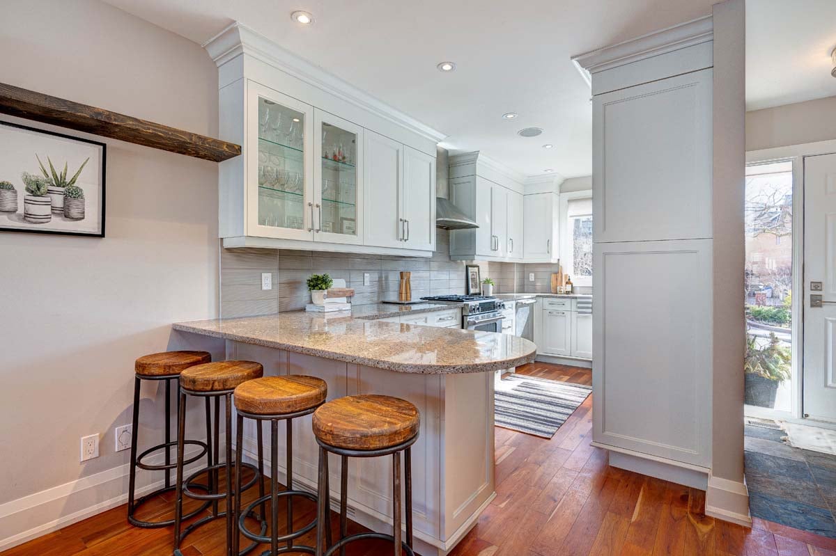 8A Victoria Park Ave