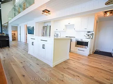 1 Muskoka Estates Rd