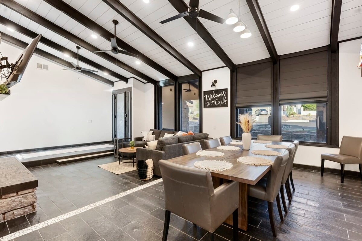 Phoenix Luxury! Pickleball | Free Heated Pool | Hot Tub