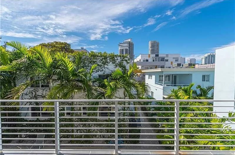 312 Jefferson Ave #5