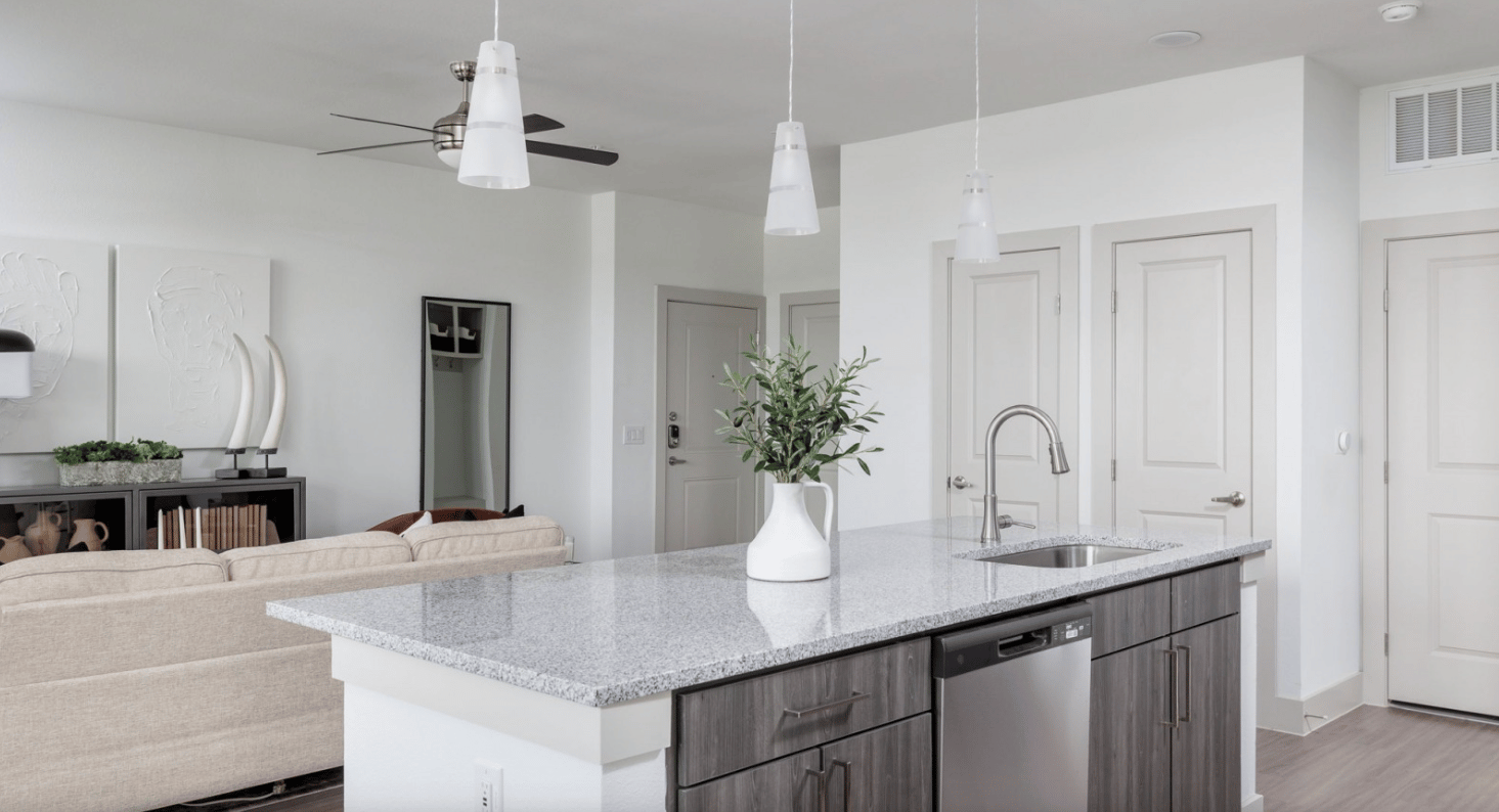 Enjoy up to 10 Weeks base rent FREE!