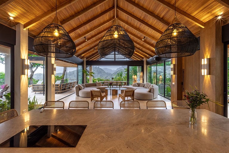 Villa Bahia Oceanview Designer Retreat
