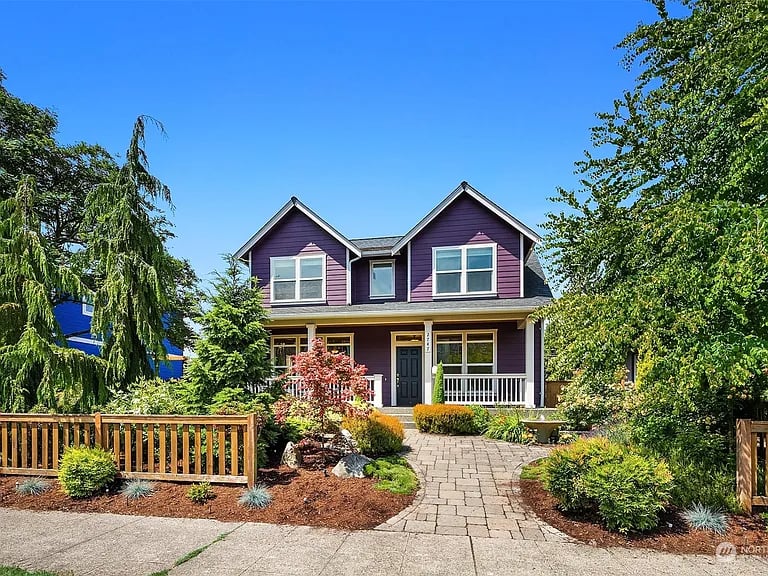 2747 44th Ave SW