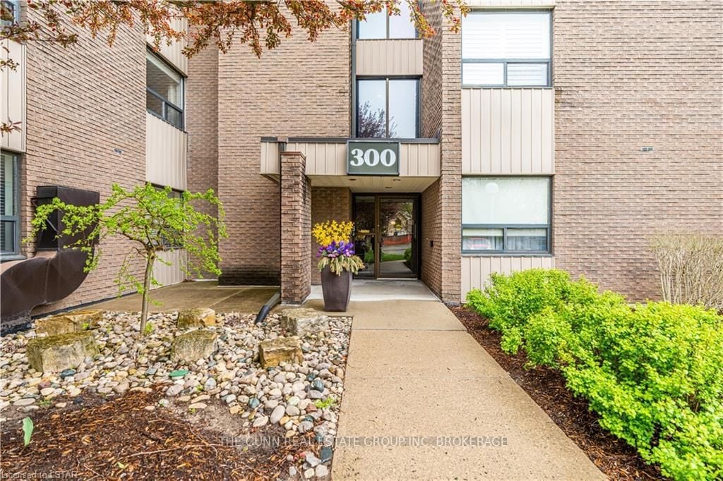 300 Everglade Cres 22