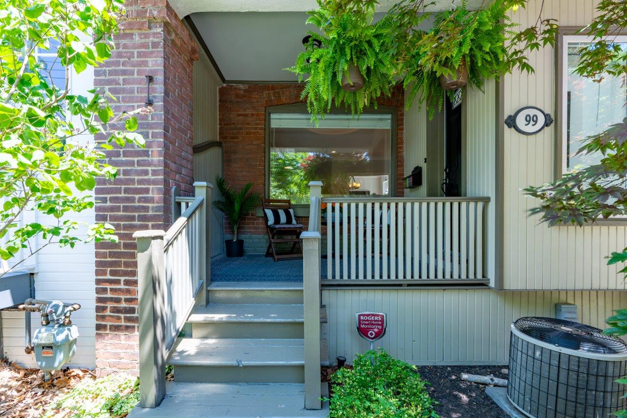 99 Bowmore Rd