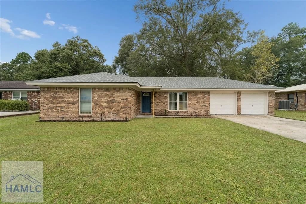 608 Madison Dr