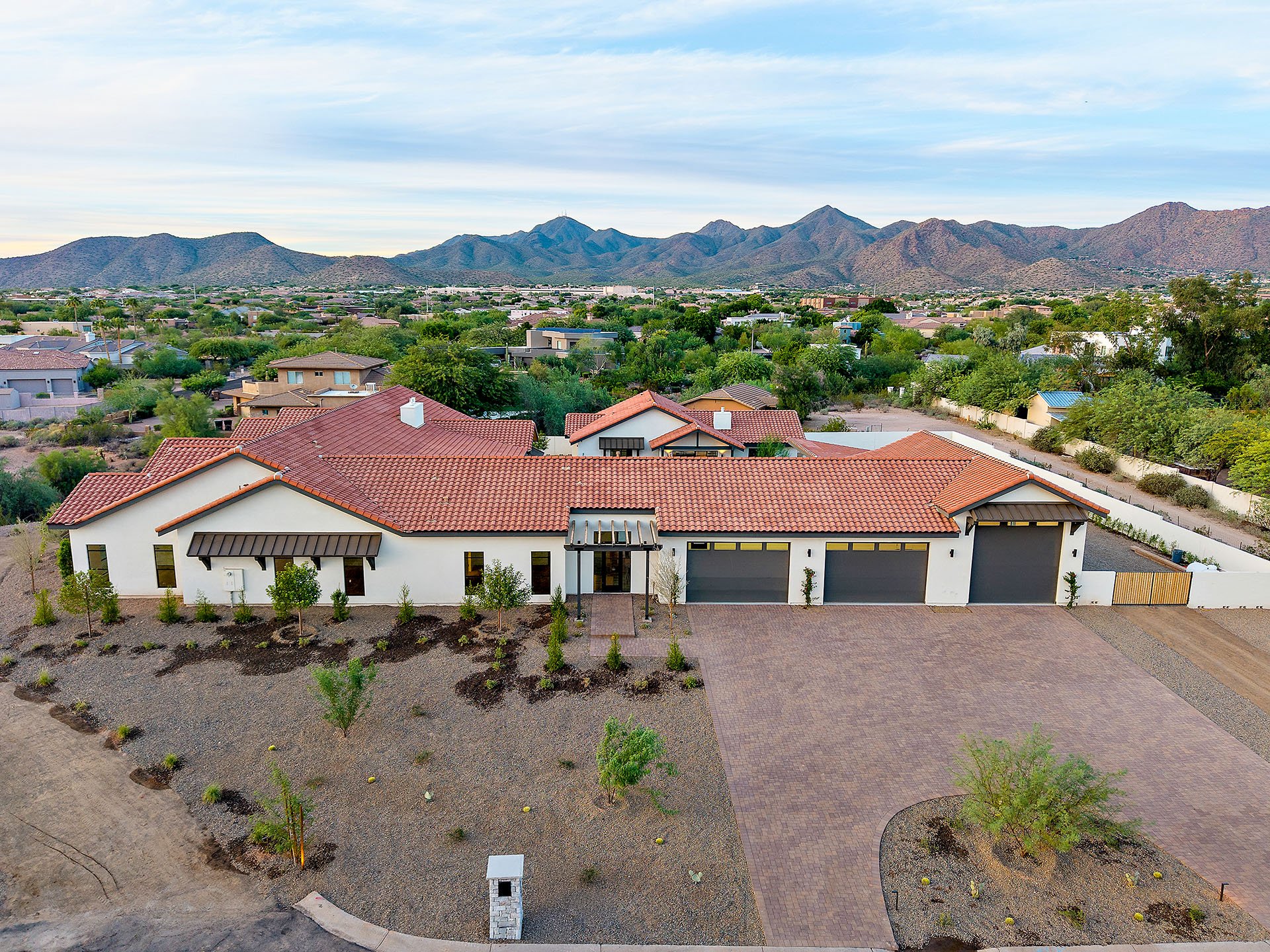 12612 E MOUNTAIN VIEW Road