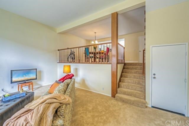 7821 Seaglen Dr