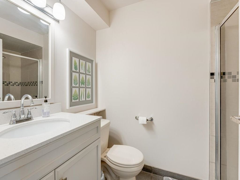 8132 Laval Pl