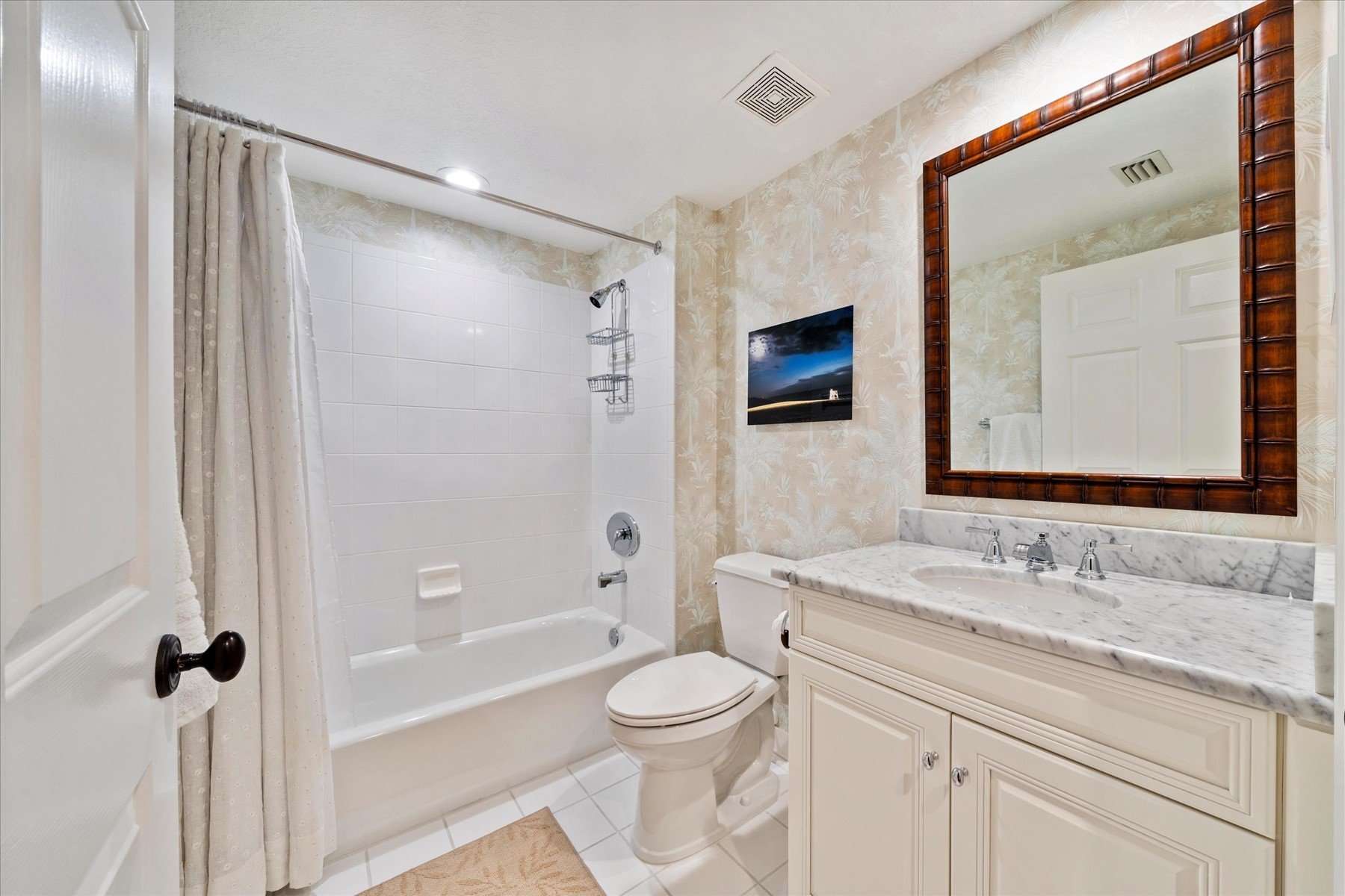 8820 S Sea Oaks Way 204