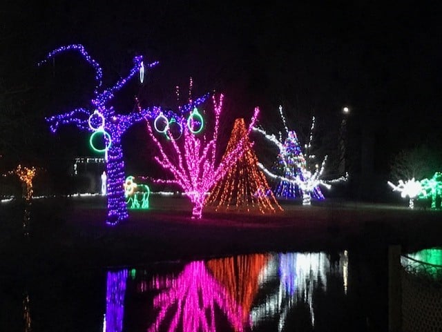 Top Places to See Christmas Lights in Topeka