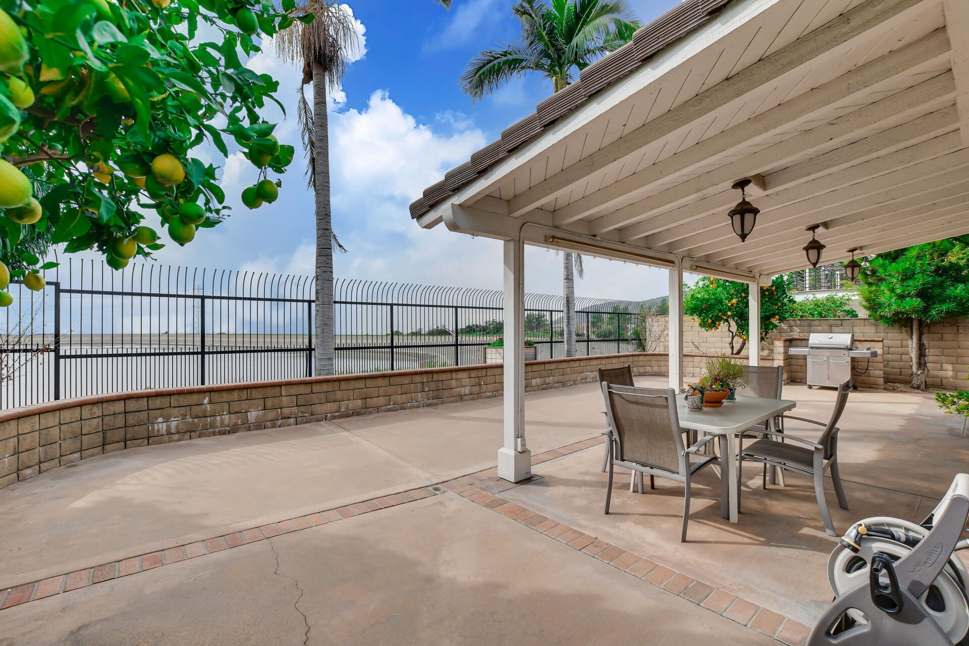 6931 Oriole Avenue