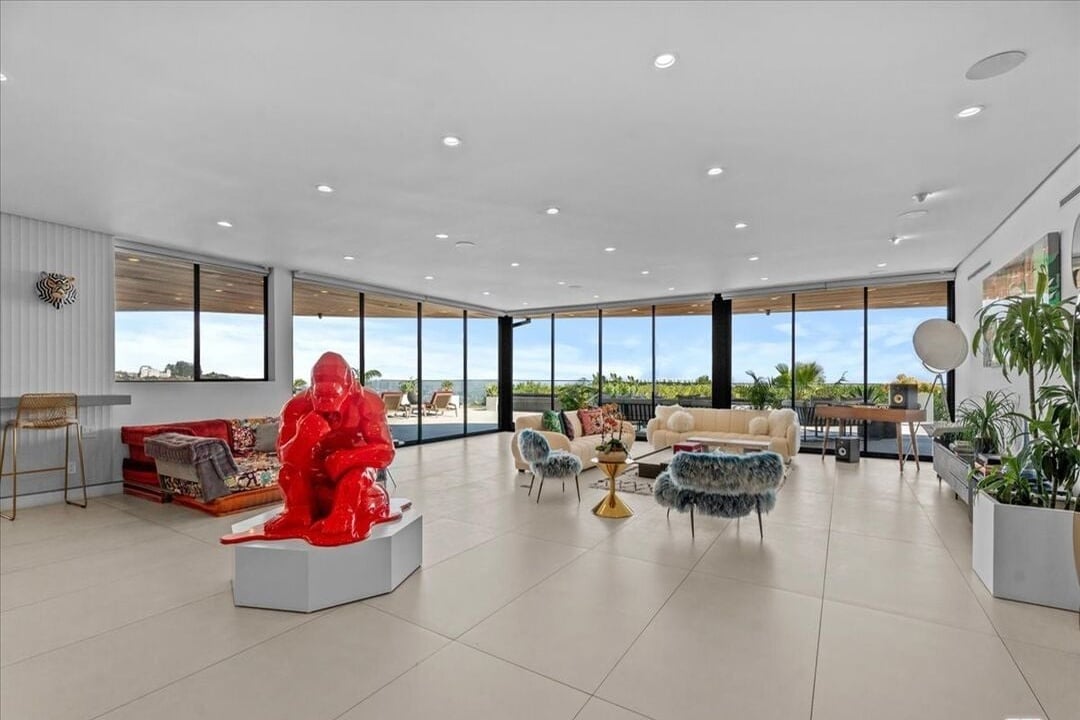 Celestia Estate, Hercules Dr, 90046