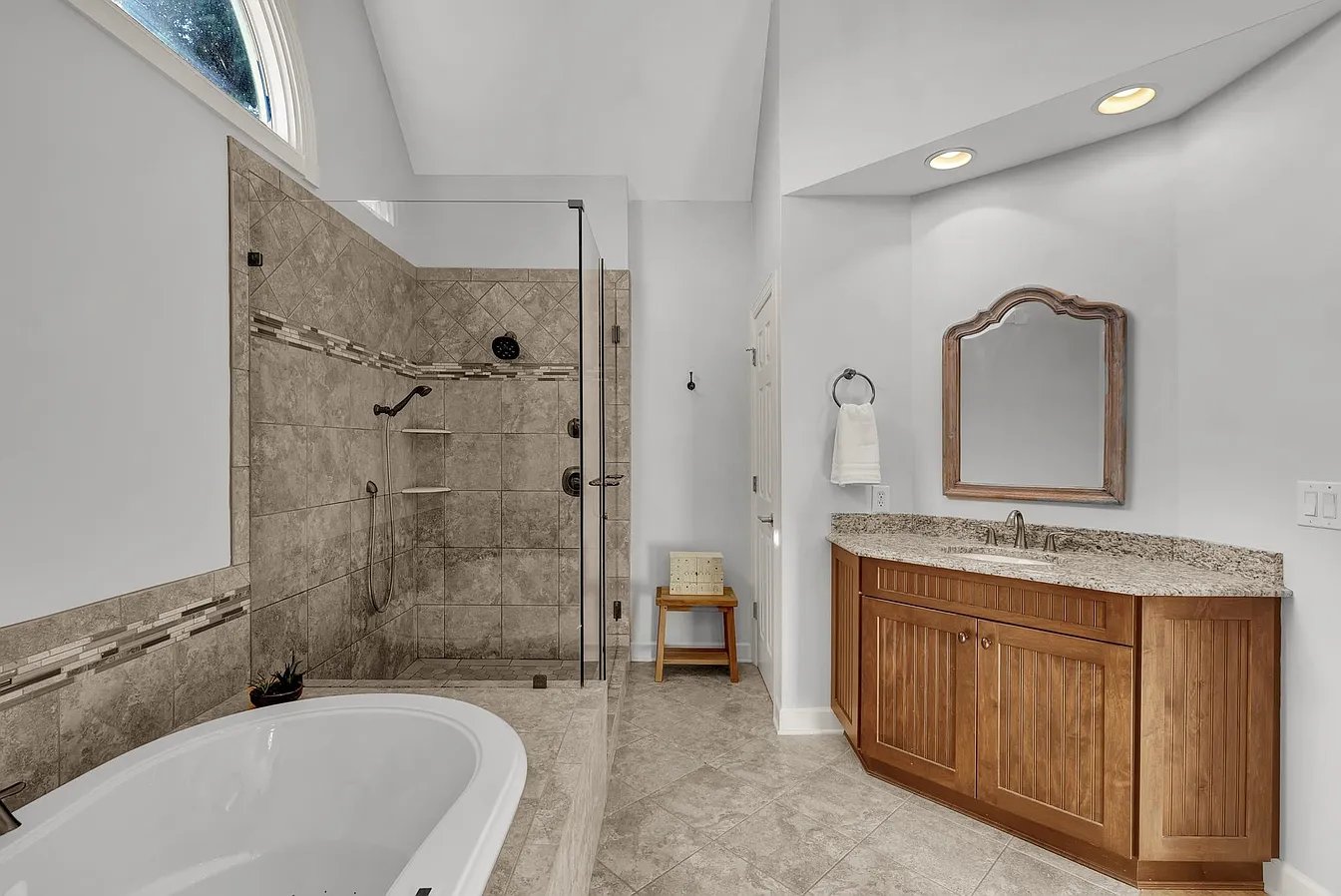 504 Walcott Way