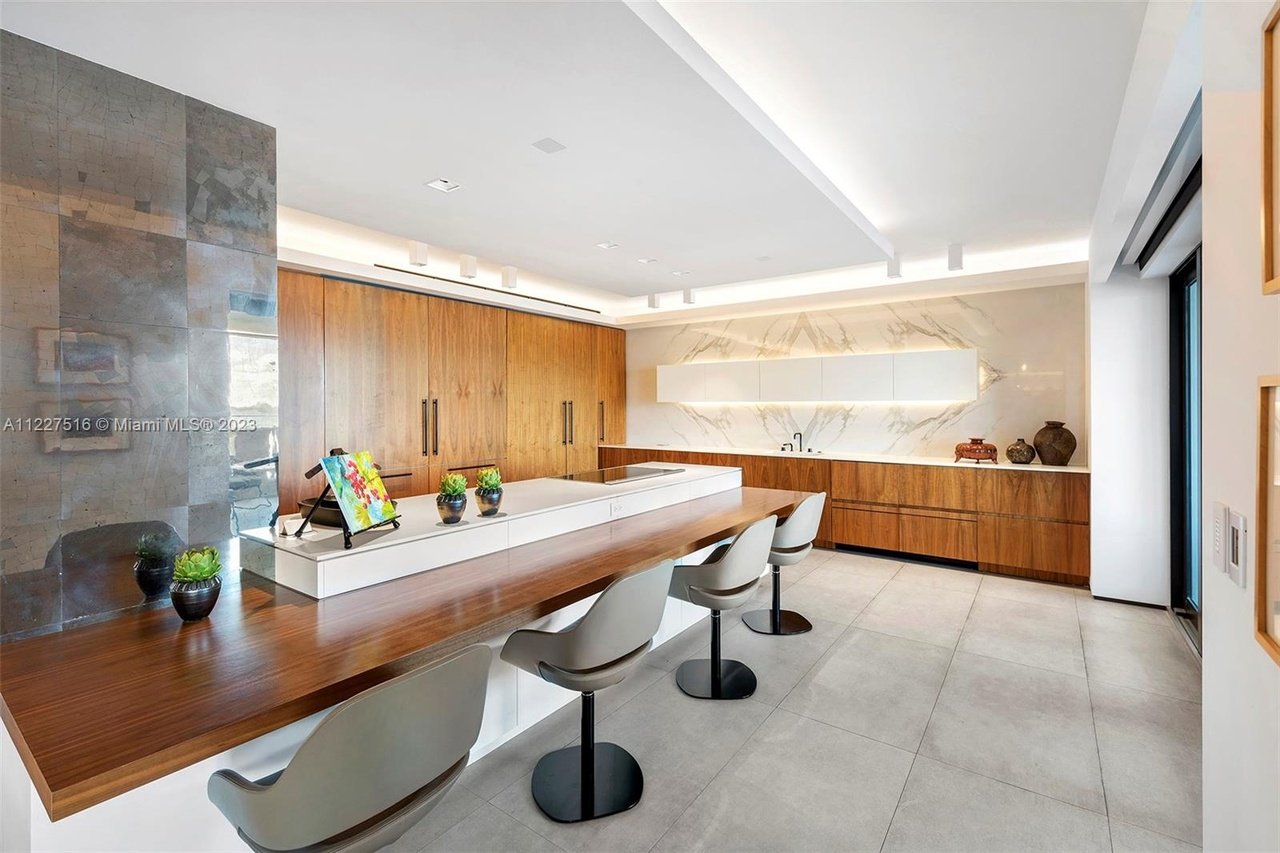 5373 Fisher Island Dr #5373