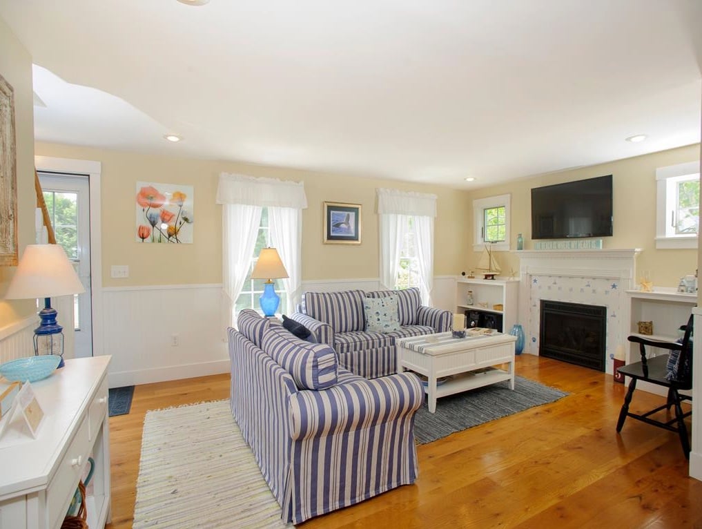196 Spring Hill Rd