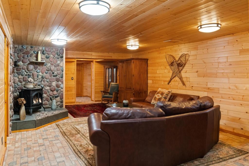 2499 E. Saint Ignace Rd