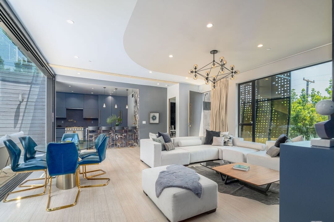 Meridian Reserve, Franklin Ave, 90046