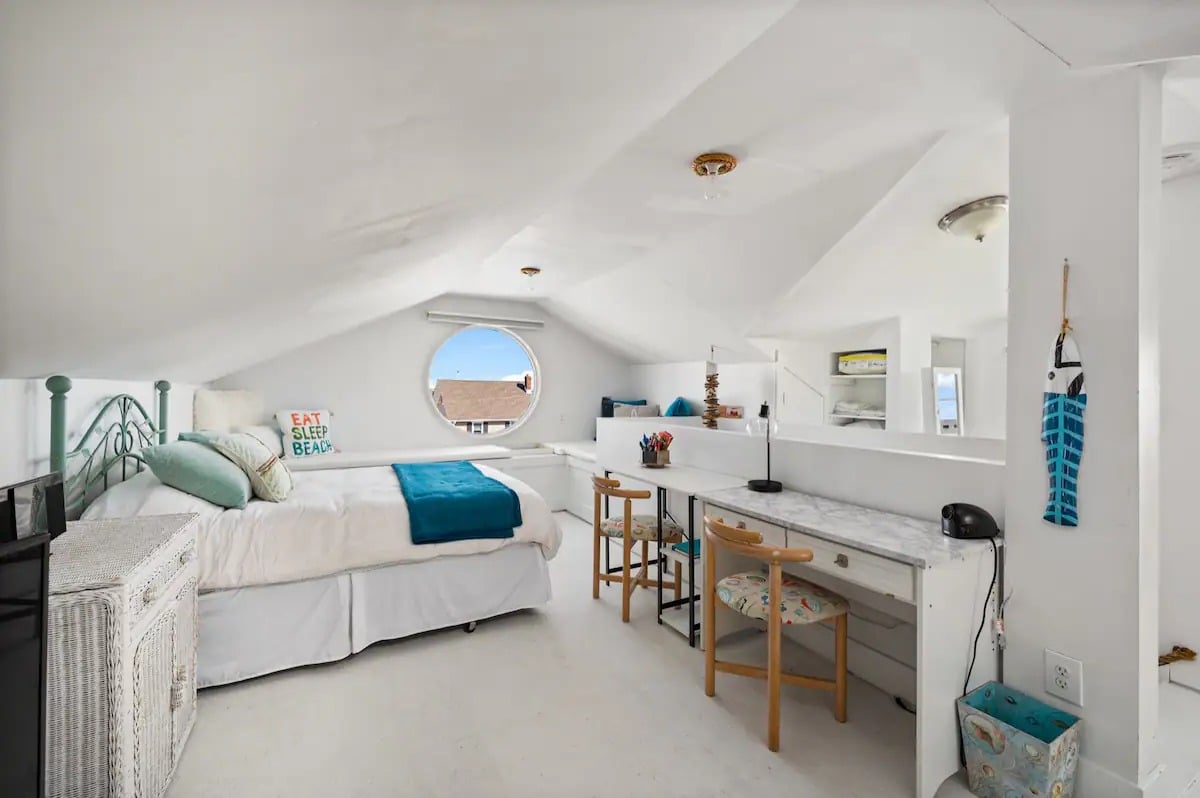 #38 Stunning Colonial