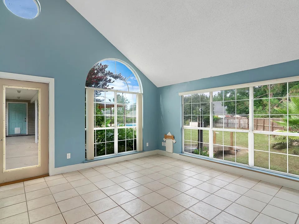 3165 Auburn Rd