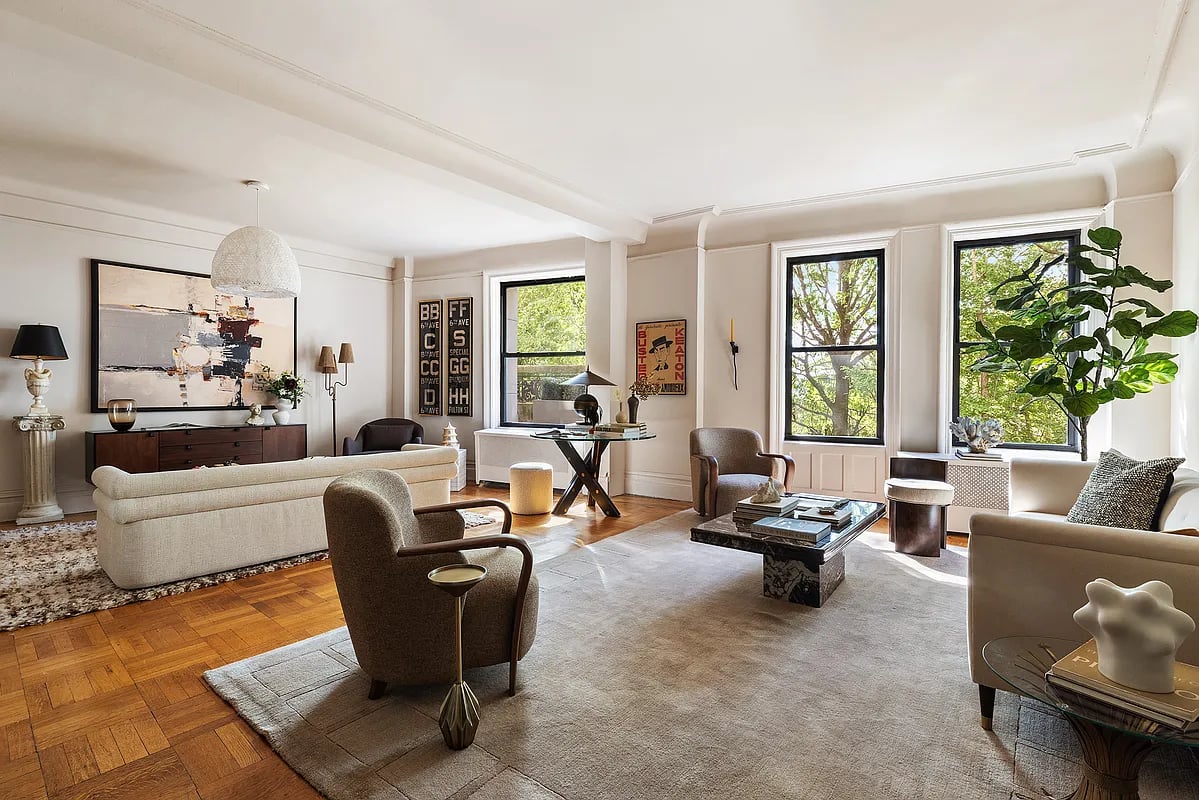 270 Riverside Dr, #2C