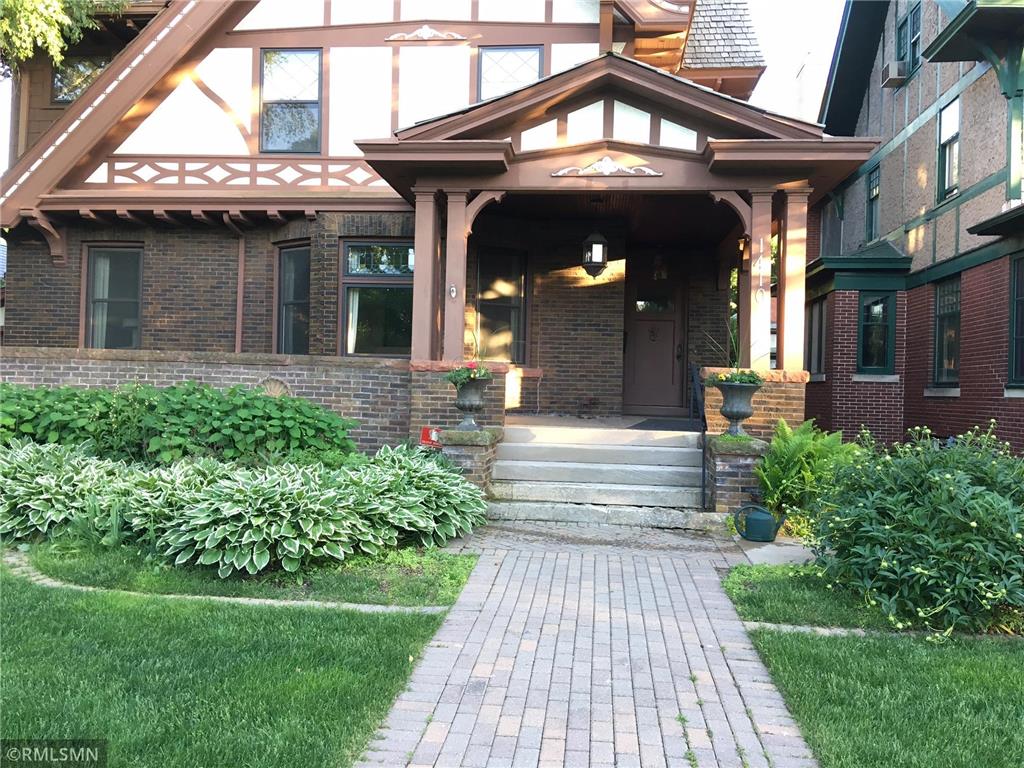 1410 Summit Ave