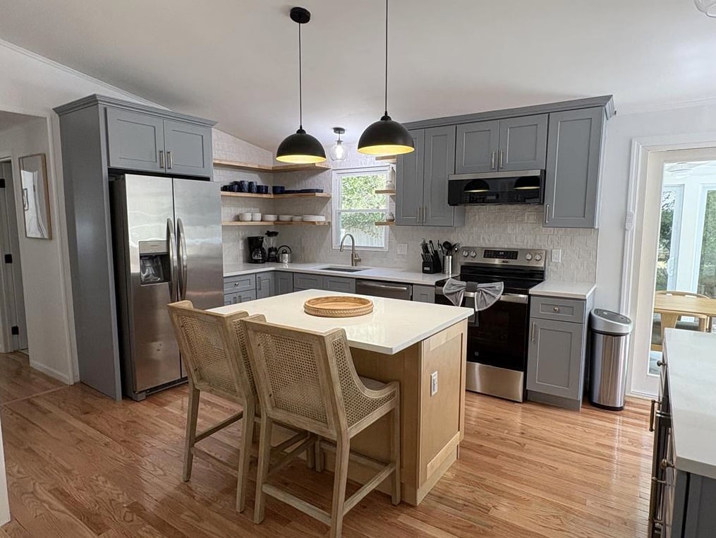 12 Bellevue Ave