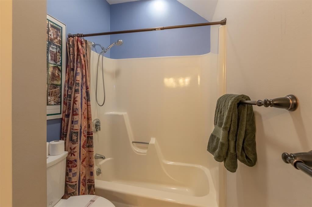 Coolidge Falls Ski Season rental with views!
