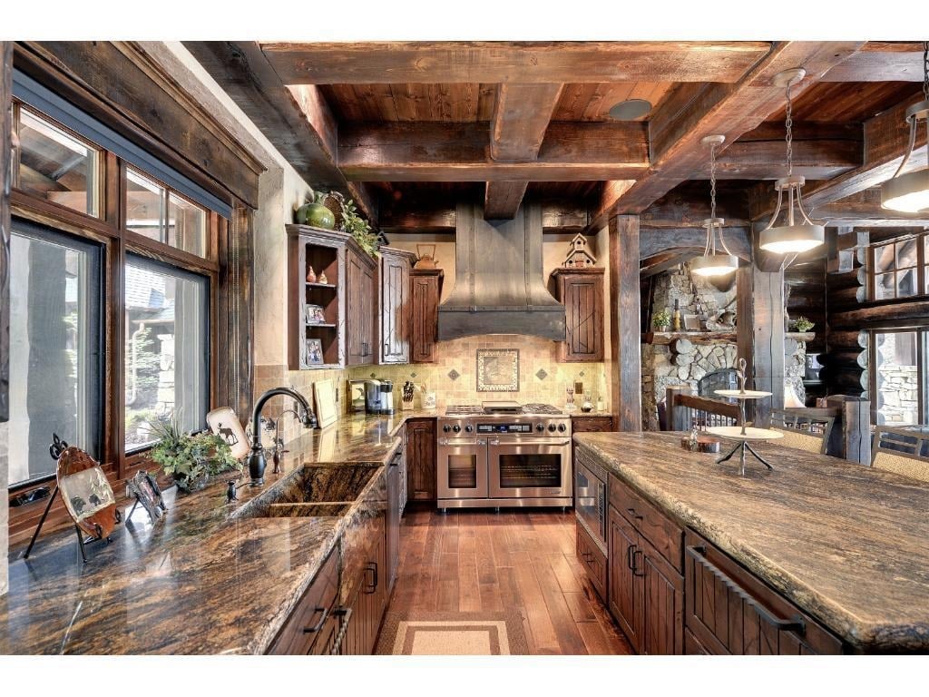 21793 Holman Point Dr