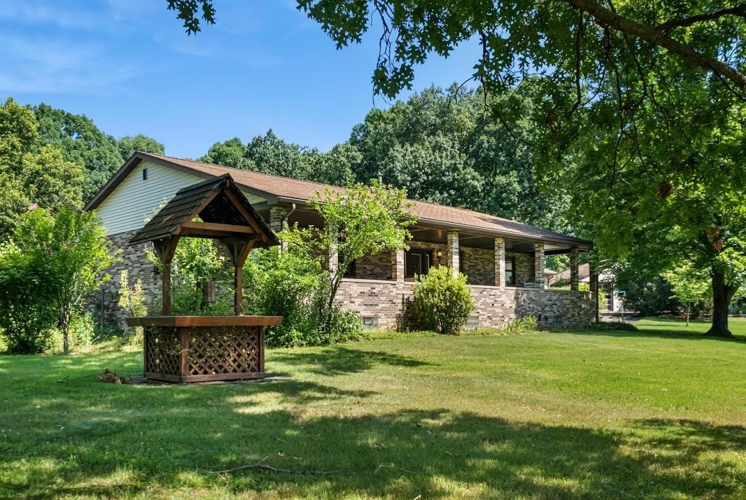 RANCH HOME ON TEN ACRES FOR SALE IN FREEDOM PA