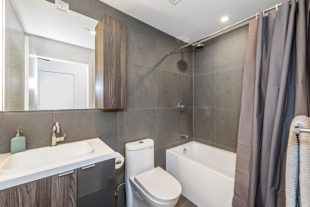 #1003 - 15 Mercer Street, Toronto Unit: 1003