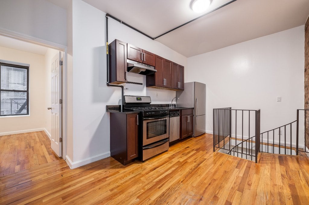 339 East 12th Street Unit: 1