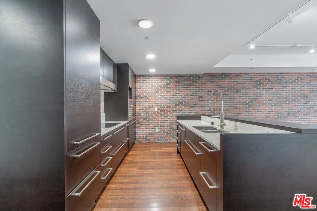 6250 Hollywood Blvd, #7D