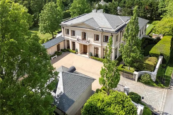 225 Paces Ferry Rd NW