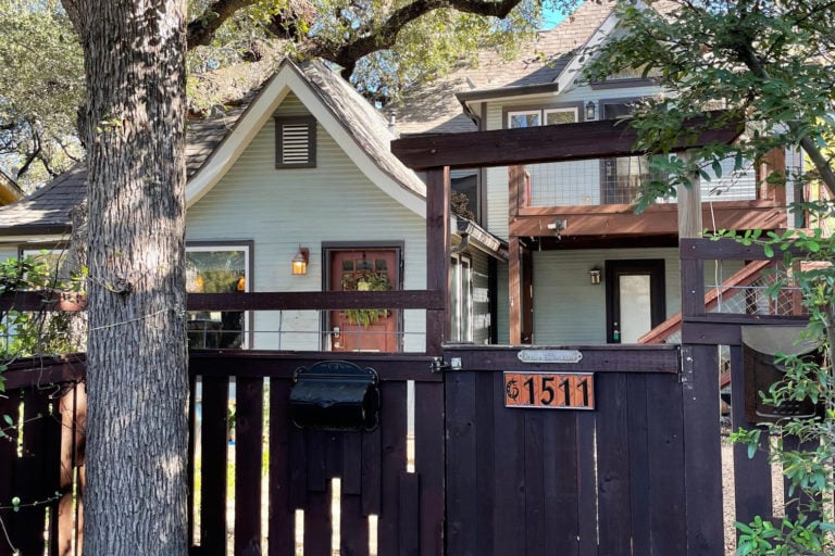 1511 Drake AVE
