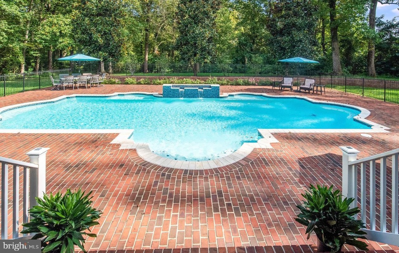 1101 Captain Bell Ct