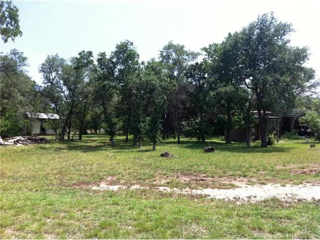 7748 E Us Highway 290 #B