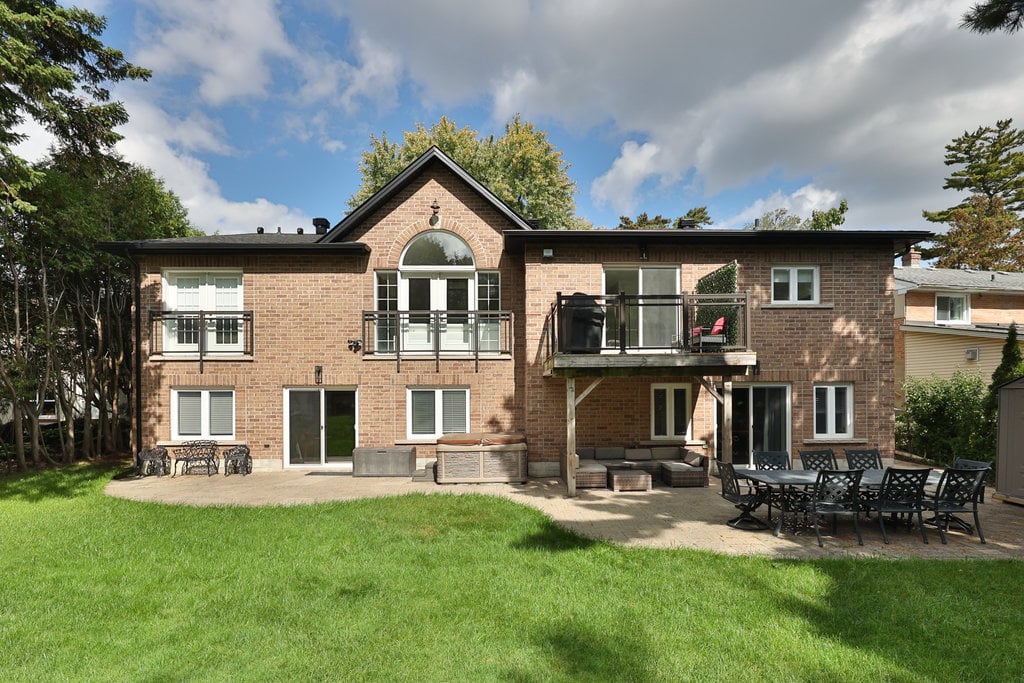 1520 Drymen Cres