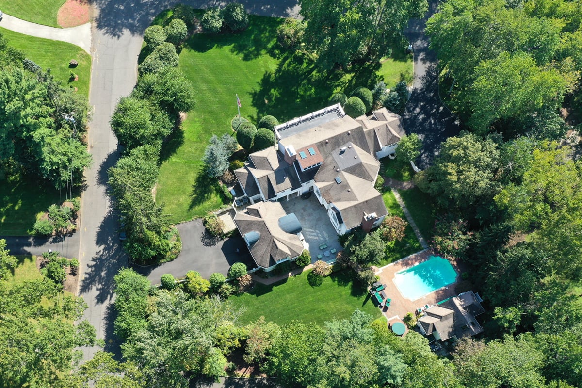 18 Powderhorn Rd