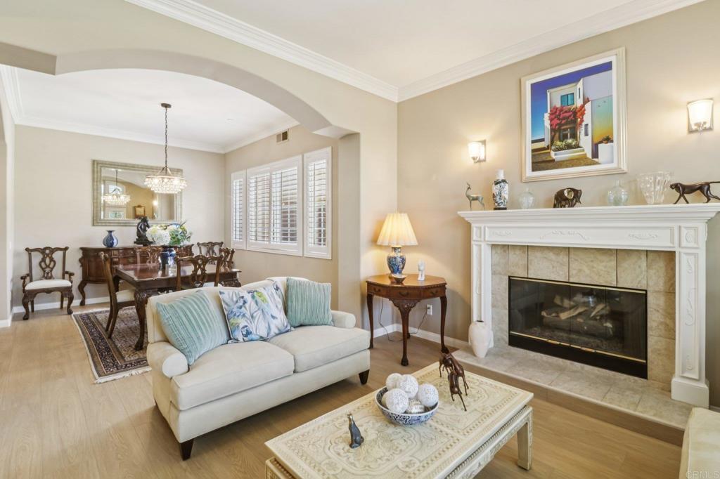 744 Inverlochy Dr