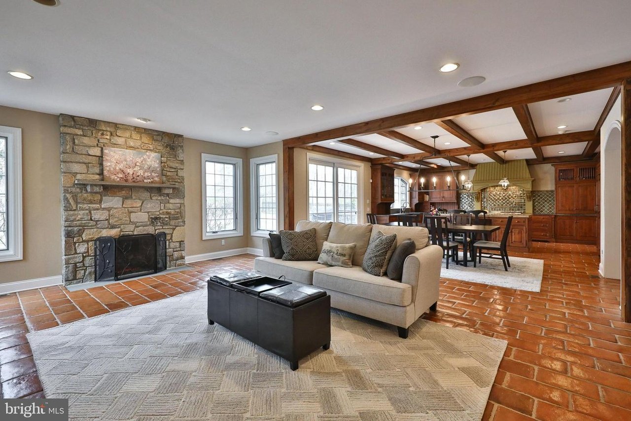 1471 Parsons Ln